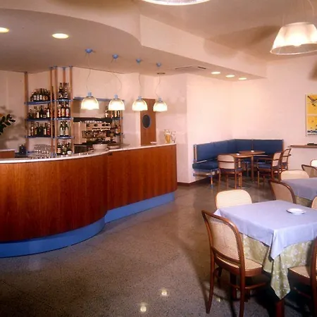 Hotell Raffaello 4*